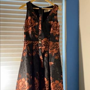 This is a elegant beautiful dress!